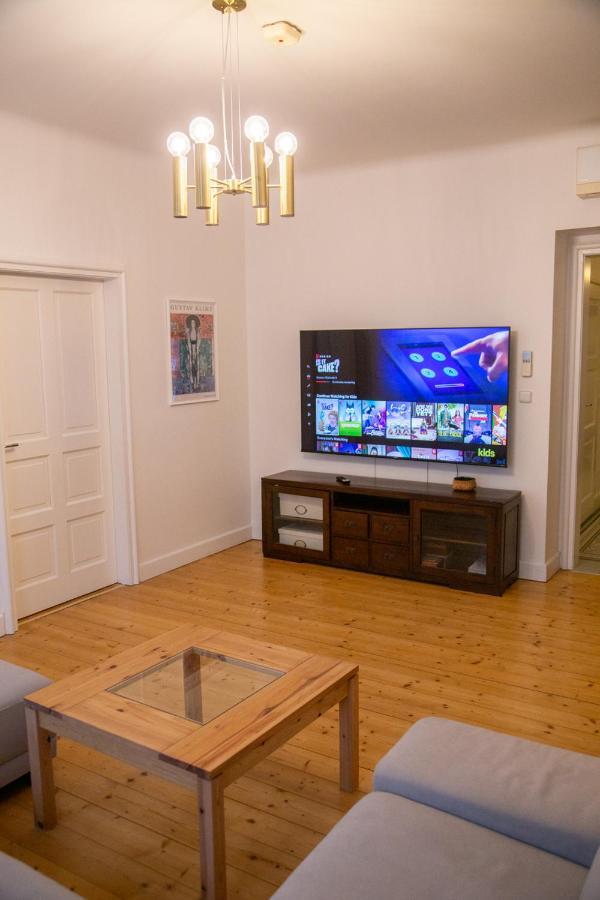 Velky 3-Izbovy Apartman Bratislava-Stare Mesto Exterior photo