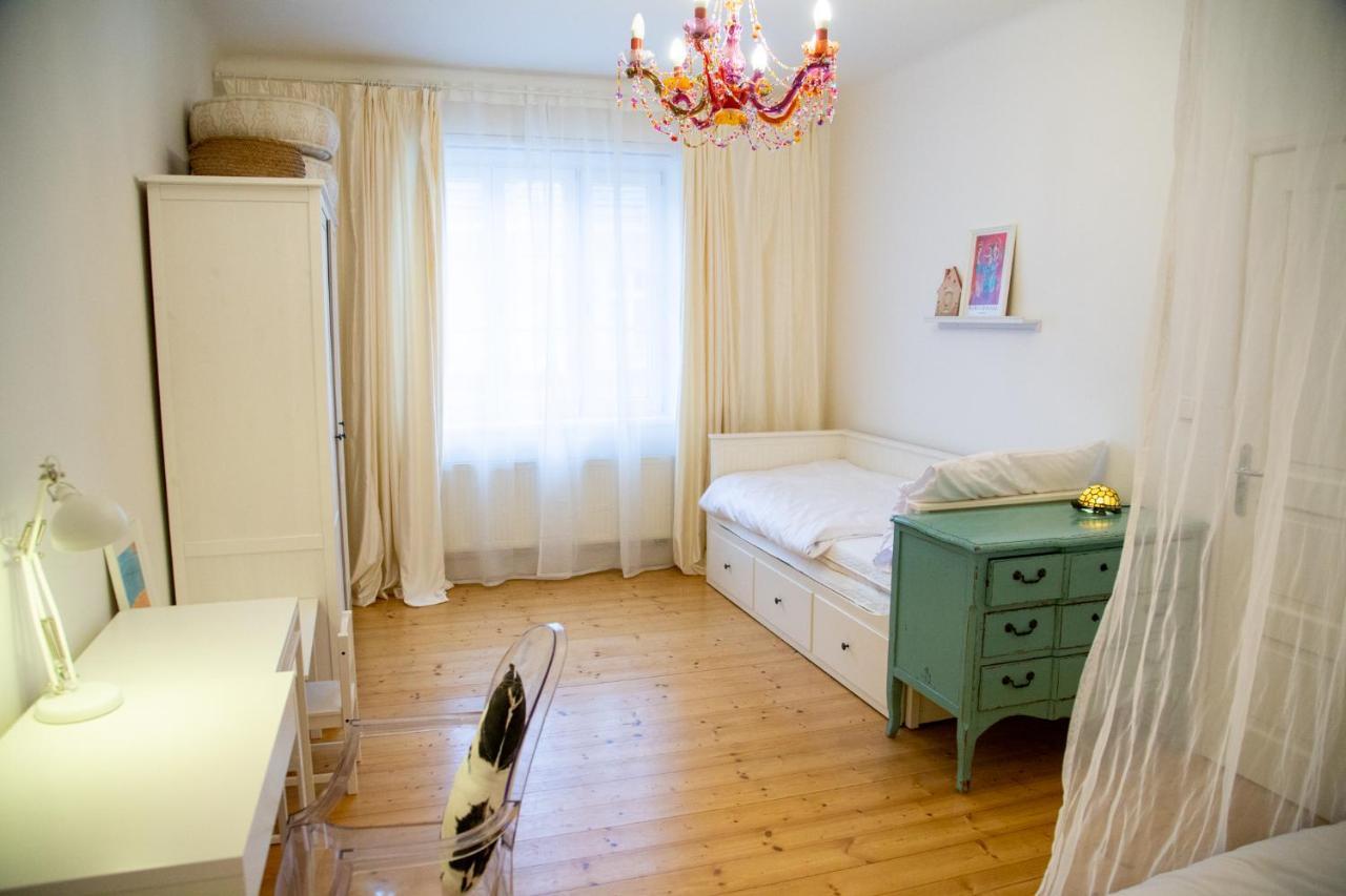 Velky 3-Izbovy Apartman Bratislava-Stare Mesto Exterior photo