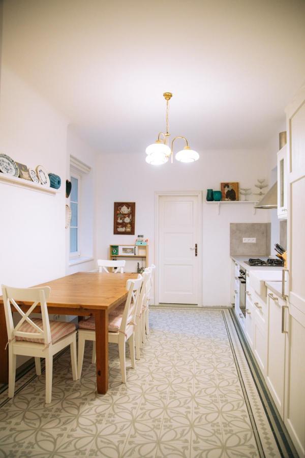 Velky 3-Izbovy Apartman Bratislava-Stare Mesto Exterior photo